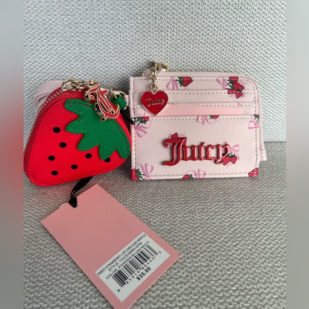 NWT Juicy Couture Strawberry Zip Card Case Wristlet and strawberry charm. 🍓🍓
